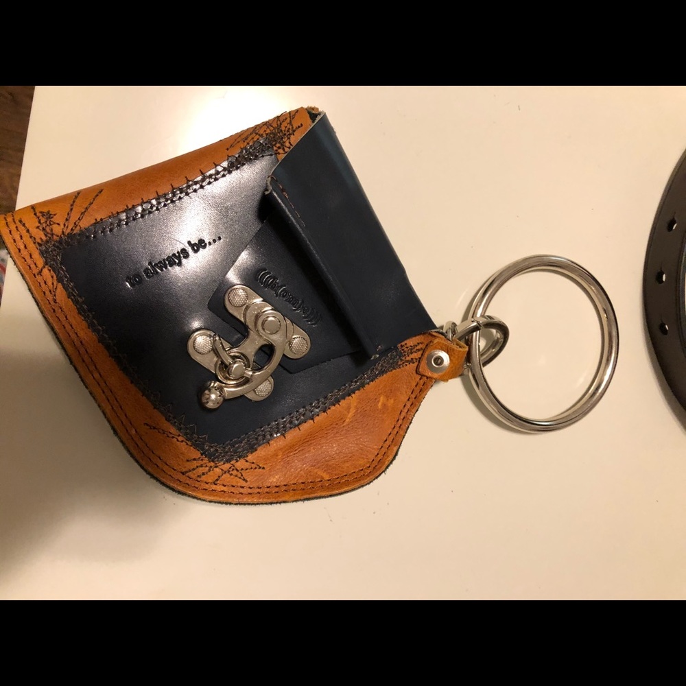 Handbag - Picture 5 of 6